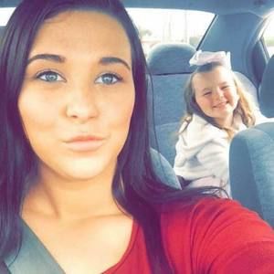 Meet your Posher, Leah